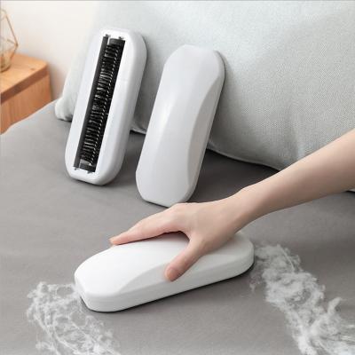 China Durable Universal Rolling Sofa Bed Hair Removal Brush Cleaning Brush Household Dusting Dusting Brush for sale