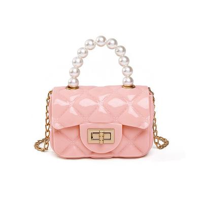 China 2021 New Mini Candy Jelly Bag Diamond Girl's Lattice Chain Handbags PVC Wave Purse Cross-Body Handbags With Pearl Handle for sale