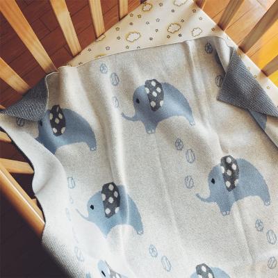 China High End Sustainable High Quality Fox Pattern Baby Cotton Cute High End Blanket for sale