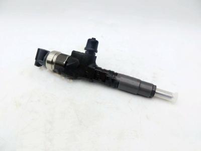 China Standard Diesel Engine Injector Diesel Engine Parts 295050-1331 For KUBOTA V2607 for sale