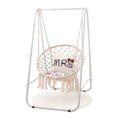 China Durable 2020 New Design Hot Selling Chair Tassel Hotel Basket Swing Lazy Lounge Hanging Basket for sale