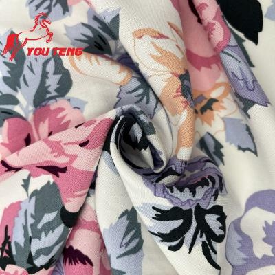 China 21S 170GSM 100% Floral Moisture-wicking Rayon Screen Printing Soft Woven Fabric Comfortable For Women Dresses for sale