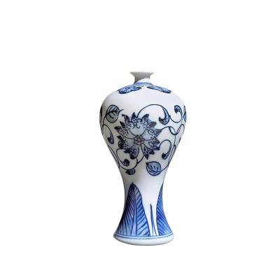 China Wholesale Hand Painted Flower Eco-friendly Ceramic Vase Blue and White Porcelain in Chinese Ancient Decoration Collection Mini Style Ceramic Vase for sale