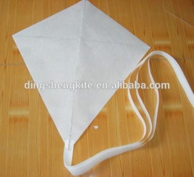 China Offset Printing Chinese Color DIY Kite Diamond Kite Promotional White Paper Kite For Kids for sale