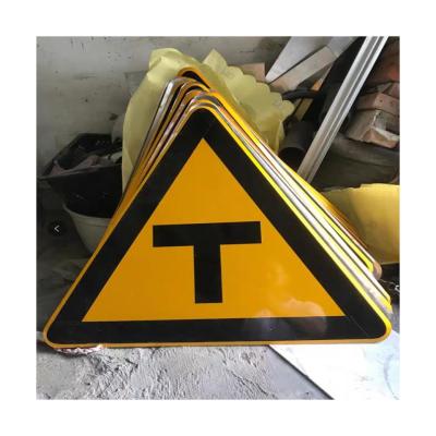 China Factory Wholesale Triangle Safety Vehicle Front Road Sign Help Directly for sale