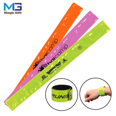 China Hand/Arm/Leg Advertising Gifts Cheap Slap Bracelet Snake For Birthday Favors for sale