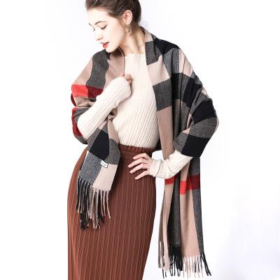 China New Women's Fringed Scarf Wholesale Cashmere Scarf Daily Life Winter Plaid Scarf Hot for sale