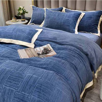 China New Style Nondisposable Milk Velvet 4 Piece Bedding Sets Warm Home Textile Comforter Sheet Pillowcase Solid Color Bedding Set for sale