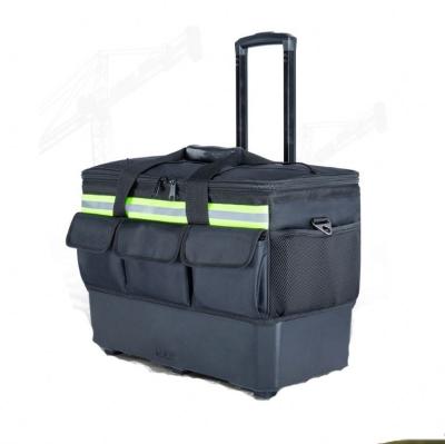 China New Low Garden Tool Tote Bag Moq Women's Multi-compartment Stylish Garden Plant Tool Bag for sale