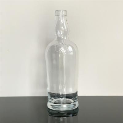 China 750ml Liquor Glass Liquor Bottle For For Whiskey, Brandy, Scotch, Bourbon for sale