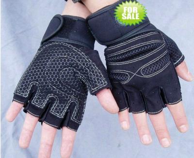 China Gym weight lifting gloves for sale