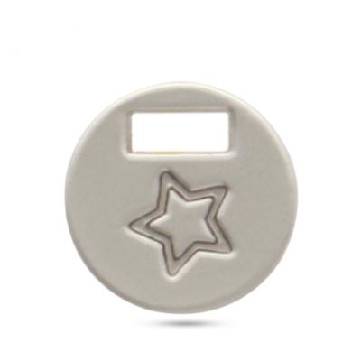 China Zinc Alloy Star Engraved Clothing Accessories Silver Logo Plate Pendant Metal Charms for sale