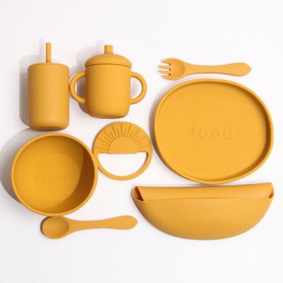 China Hot Selling Personalized Minimalist Silicone Baby Safety Silicone Baby Set Waterproof Bibs Easily Cleaned Silicone Dish And Bowl for sale