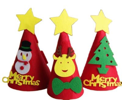 China Christmas Gift Factory Direct Selling Popular Handcrafted Funny Christmas Bucket Led Hat Felt Christmas Hat for sale