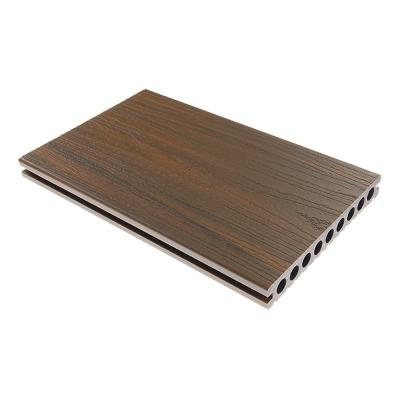 China Fade Resistant Capped Composite Decking Low Maintenance For Outdoor Space for sale