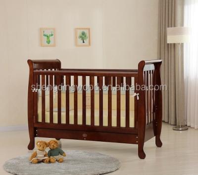 China Solid Wooden Luxury 3 in 1 Wooden Baby Cradle / Baby Crib Sleigh Cradle for sale