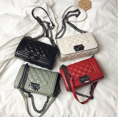 China High Quallity The New Fashion Woman Bag Custom Korean Ins Diamond Chain Bag High Sense Of Versatile Single Shoulder Cross Bag for sale