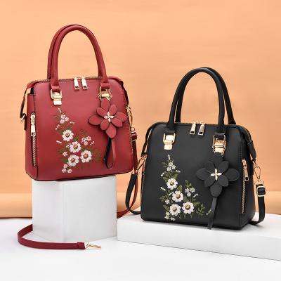 China Polyester 2022 New Fashion Trend Bag Korean Print Decoration Women's Single Shoulder Messenger Handbag For Ladies for sale