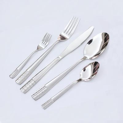 China Sustainable Luxury Silverware Knife Fork Spoon Set Wedding Stainless Steel Cutlery Set for sale