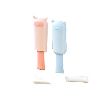 China Viable Wholesale Custom Recycling Home Sticky Dog Cat Hair Lint Remover Roller Pet Hair Remover for sale