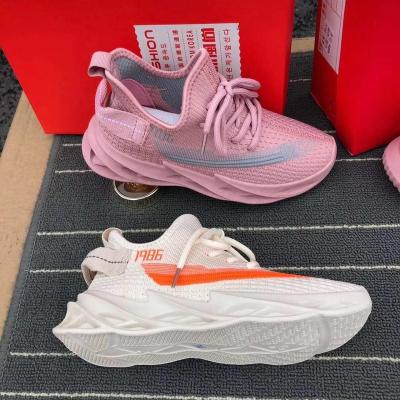 China 2020 breathable Cheapest and good quality sneakers from custom manufacturer fashion sports shoes women for sale