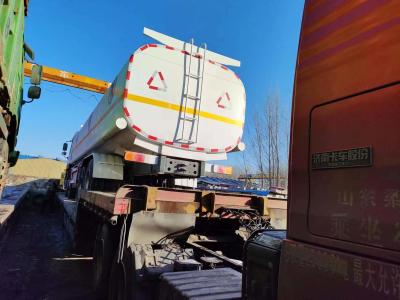 China 20 Ton Used Sinotruck Fuel Oil Tank Truck 15001-30000L Tank Volume Sinotruck 8X4 for sale