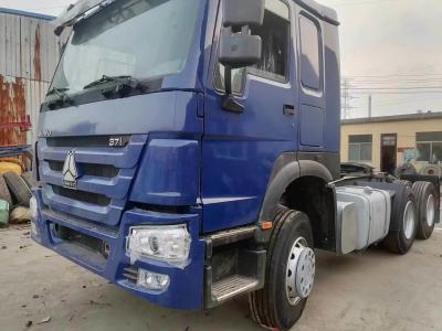 Chine Sinotruk bleu HOWO 6X4 10 roues camion tracteur d'occasion avec une puissante capacité de remorquage à vendre