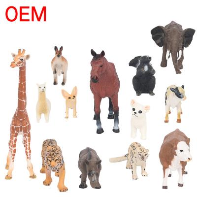 China Resin OEM ODM PVC Plastic Animal Toys Realistic Eco-friendly Giraffe Family Set Giraffe Toys for sale