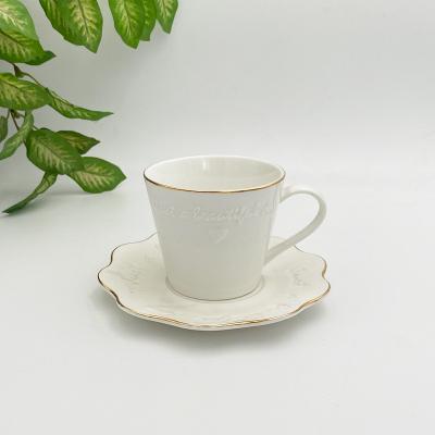 China Antique Novelty Viable European Style Porcelain 7 Ounce Ceramic Gold Rim Coffee Cup And Saucer Set For Coffee for sale