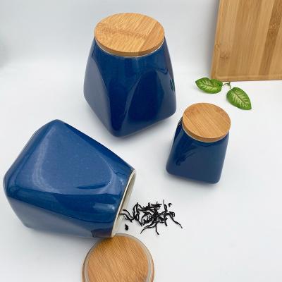 China Sustainable Japanese Style Sunflower Oil Ceramic Canister Airtight Set Luxuriously With Bamboo Lid for sale