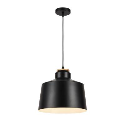 China Adjustable Length Puchen Iron E27 Pendant Light For Hotel Decoration Modern European Wood Indoor Hanging Lighting Fixtures for sale