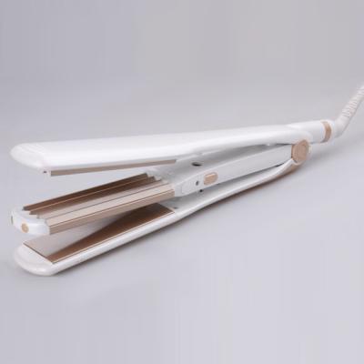 China Multifunctional Hair Straightener 3 In 1 With Global Voltage Ceramic Coating Plates for sale