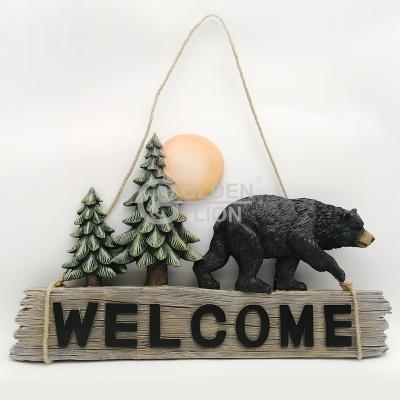 China Nordic Style Resin Bear Welcome Sign Wall Hanging Decoration Christmas Tree Ornament for sale