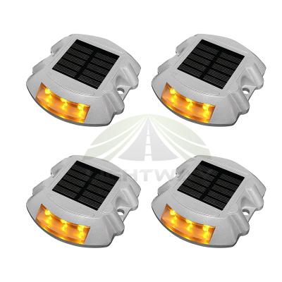 China Wireless Aluminum Solar Road Markers Sensitive Solar Road Stud for sale