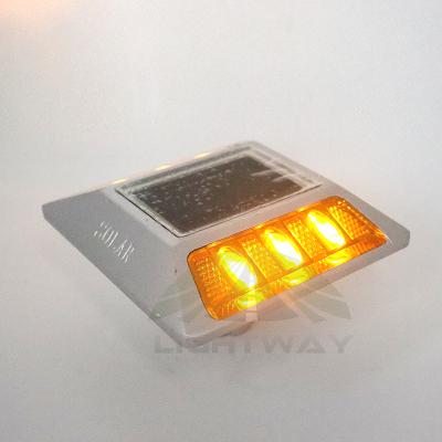 China Cast Aluminum Road Aluminum Reflector Yellow Led Clot Solar Road Stud for sale