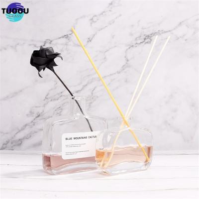 China Aromatherapy diffusion bottle Hot sale glass bottle Glass Perfume Reed Diffuser Bottle Aromatherapy Bottles à venda