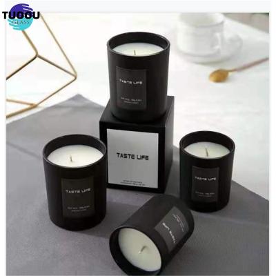 China Home Decoration Wholesale Hot sale black Cream Jar Customizable Logo Glass Candle Holder With Wooden Lid en venta