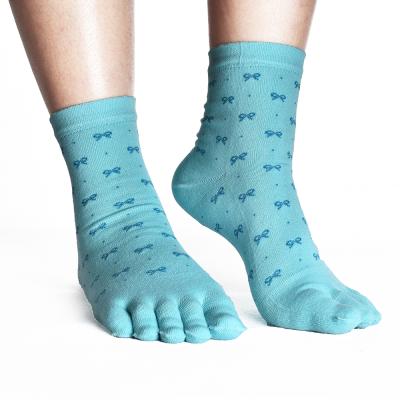 China New Design Antibacterial Bow-knot Cute Girl Combed Cotton Five Finger Socks for sale