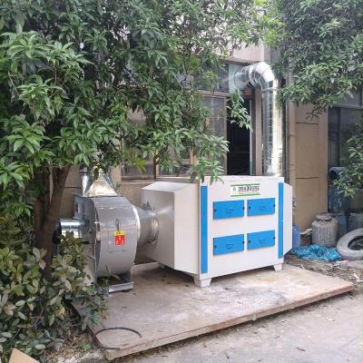 China Industrial Waste Gas Treatment Equipment Activated Carbon Purifier 300 kg / Active Carbon Filter Tank for sale