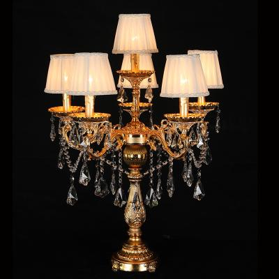 China Excellent Workmanship Modern Factory Customized Modern Art Unique Table Lamp Retro Gold for sale