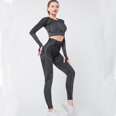 China 2020 New Breathable Seamless Long Sleeve High Quality Gym Wear For Female Gym Training Fitness Women Yoga Clothes for sale