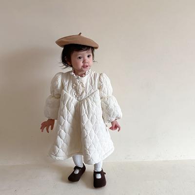 China Anti-Wrinkle Snoozzz Designers Winter Baby Clothing Sets Baby Romper Dress for sale