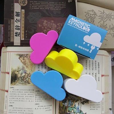 China Viable newcomer cute cloud form key shape magnetic cute statue cute cloud dShape Nail holder storage home decor for sale