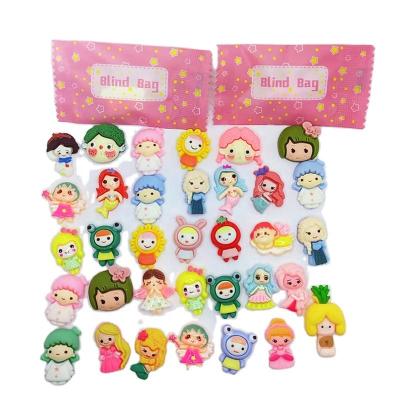 China Girls Toy Hot Selling Mini Resin Decoration Set Doll's Room Pretend Game Toys Magnifying Glasses Figures For Girls for sale