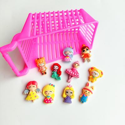 China Mini Toy Professional Dollhouse Decoration Accessories Supermarket Handcart Desk Accessory for sale