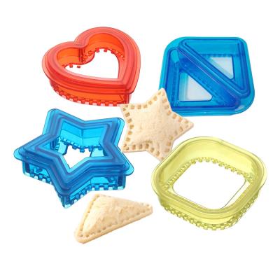 China Simplicity DIY Cake Slice Tool Sandwich Cutter and Sealer Bread Sandwich Maker, Material Safety Sandwich Cutters for Kids for sale