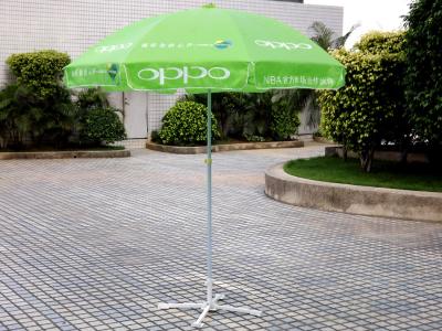 Chine Vert protégeant du vent de parapluie du marché de plage à vendre