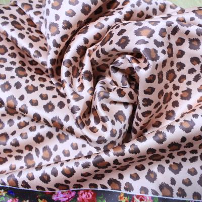 China 16mm Sustainable 93%Silk , 7%Spandex Leopard Print Stretch Satin Silk Fabrics for sale