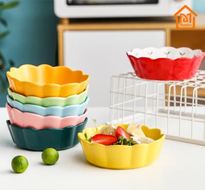 China Sustainable Creative Fruits And Vegetables Lunch Bowl Colorful Personality Home Simple Ceramic Salad Bowl for sale