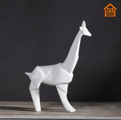 China Africa Tending Products Abstract White Ceramic Giraffe For Table Decor for sale